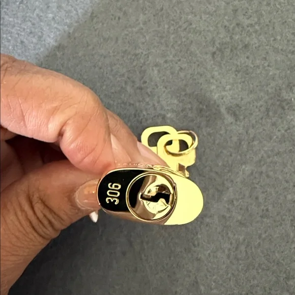 LV Lock and Key #306 - Picture 4 of 6